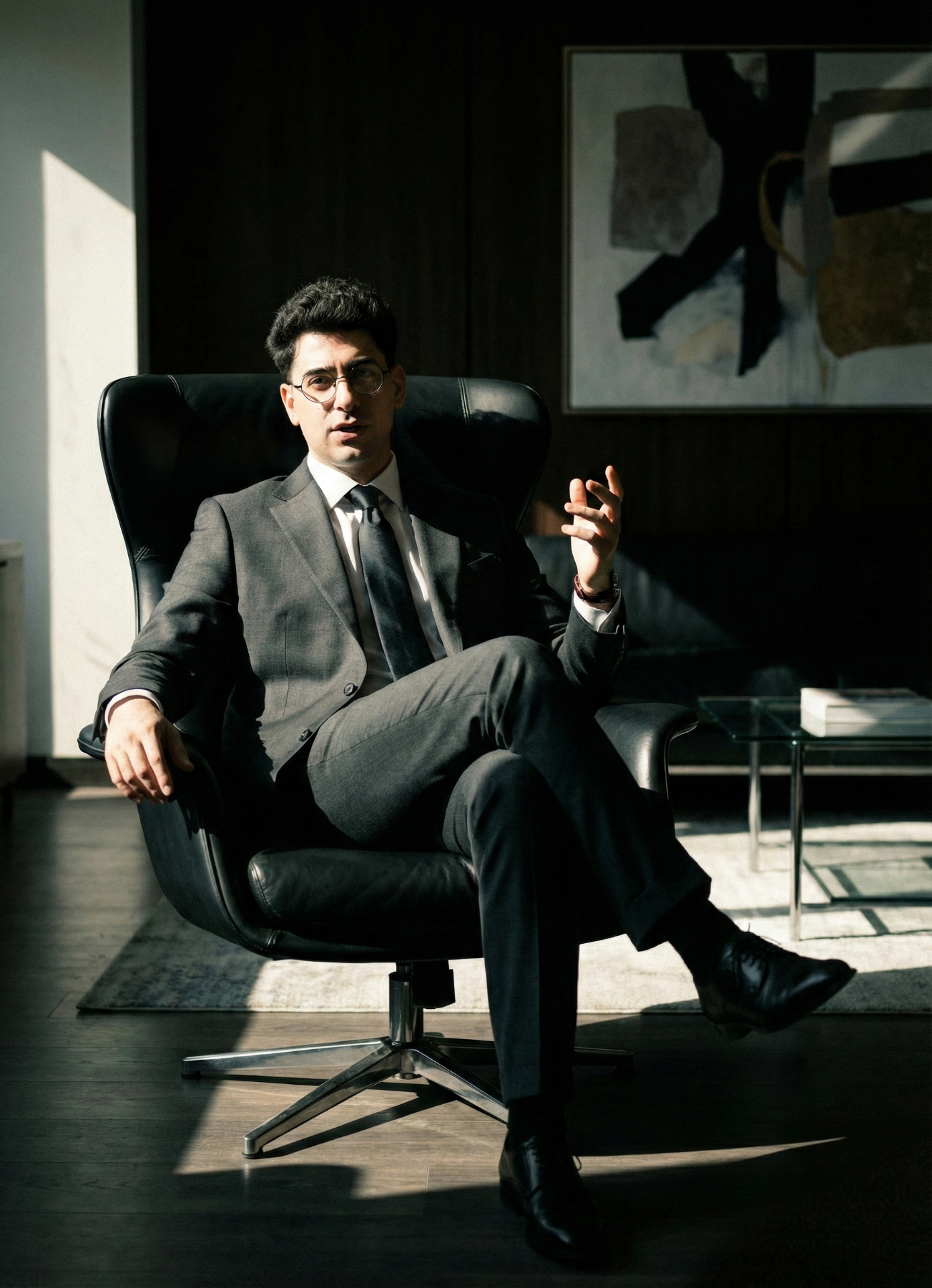 Gabriel Arnone no escritório